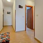 Ezia Daire Novigrad Istria