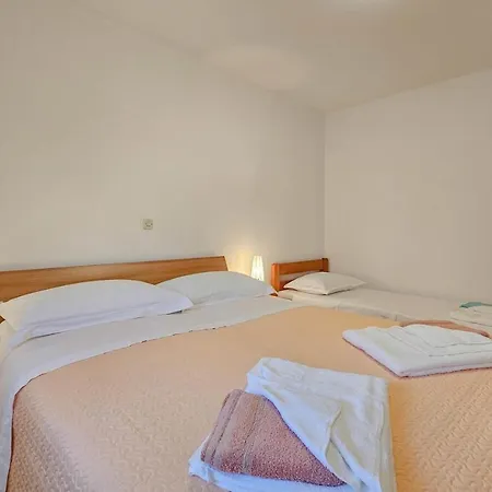 Ezia Apartment *