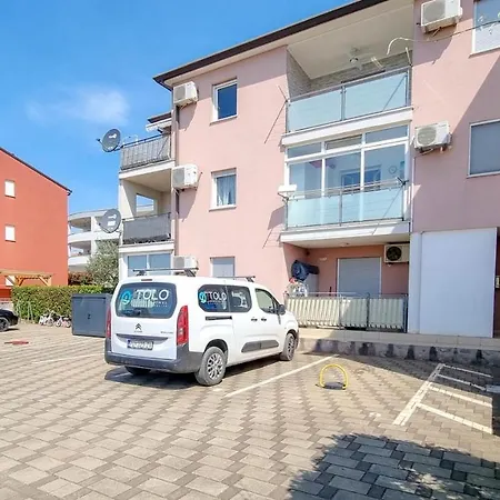 Apartment Ezia *