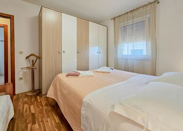 Ezia Novigrad Istria