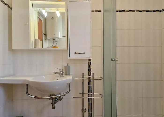 Ezia Novigrad Istria