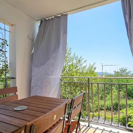 Apartment Ezia *